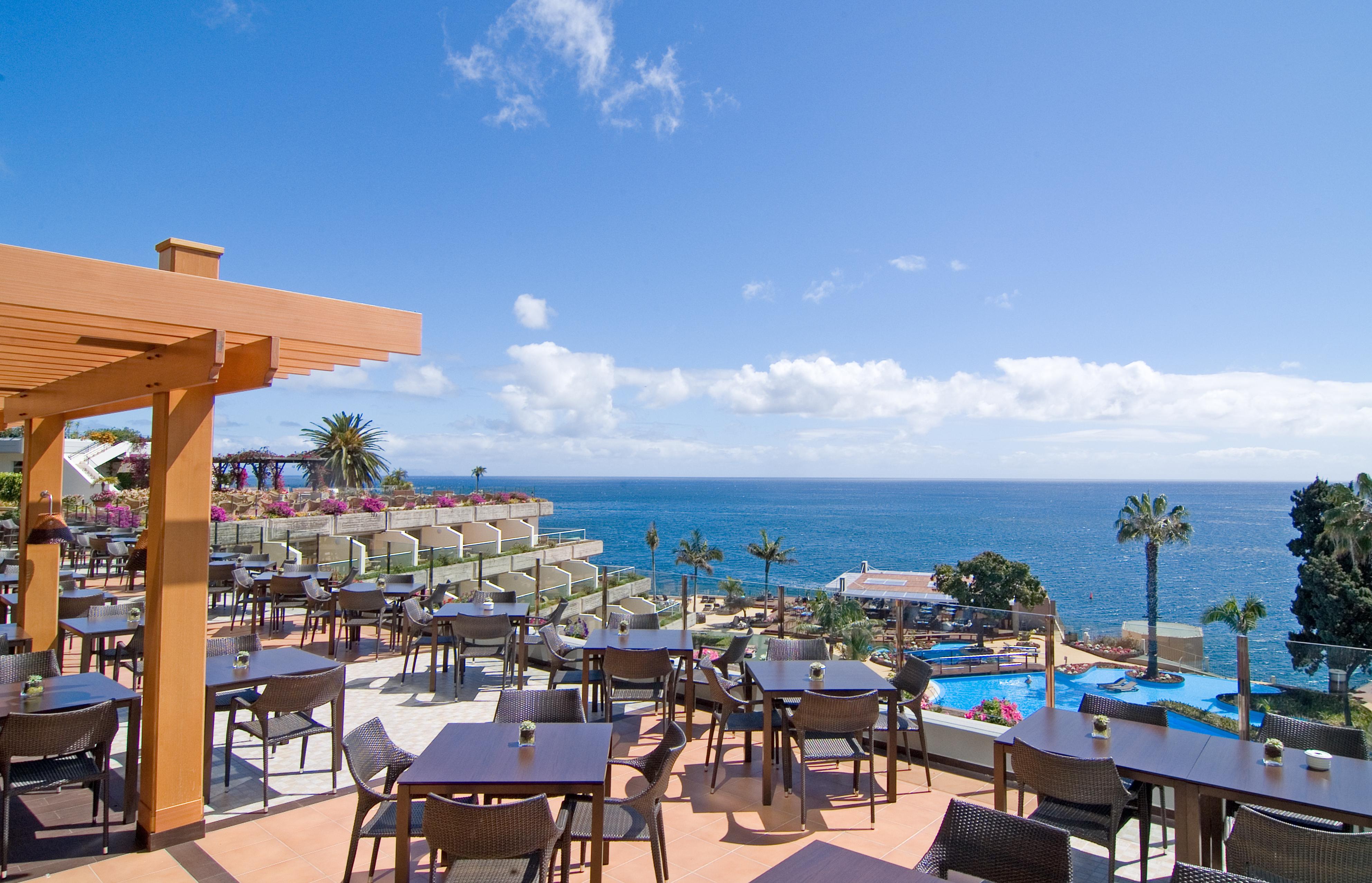 Pestana Carlton Madeira Ocean Resort Hotel Funchal  Exterior foto The resort's main restaurant